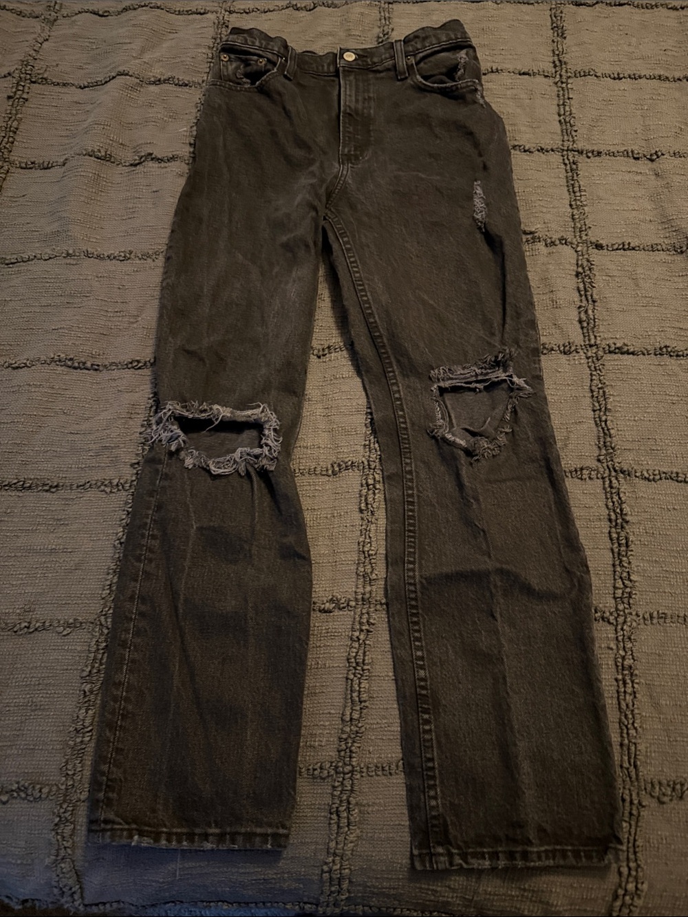 Abercrombie & Fitch Women's Straight Leg Ripped Black Jeans